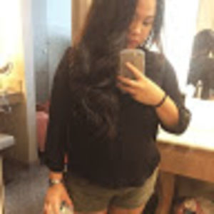 Meet your Posher, Jella